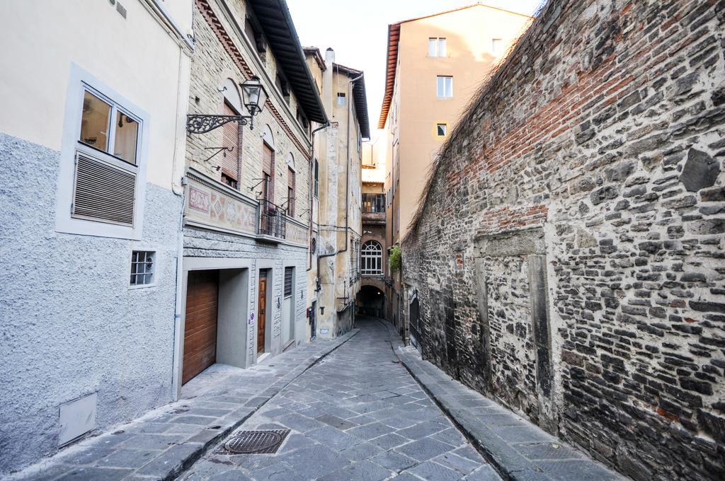 Old Tower Ponte Vecchio Suite Florence Exterior photo