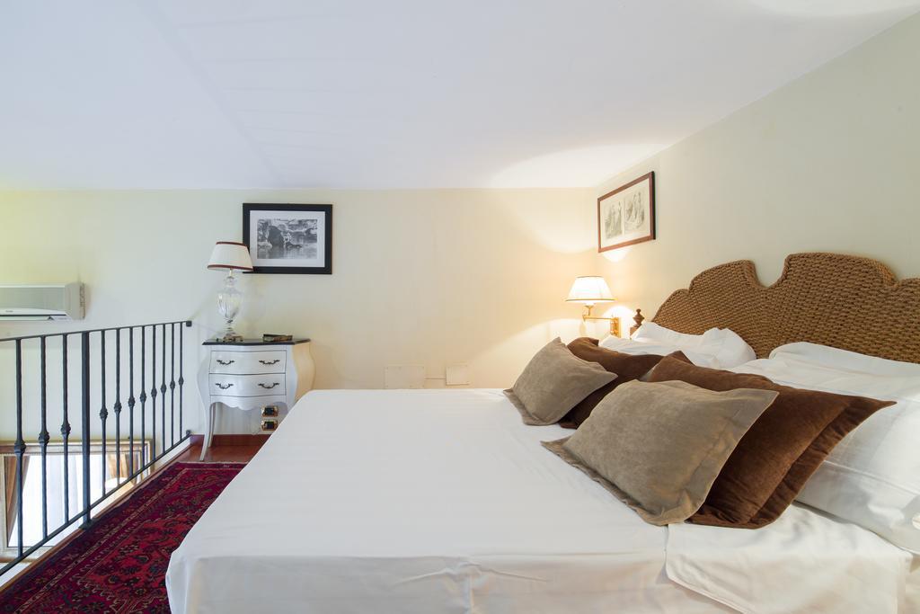Old Tower Ponte Vecchio Suite Florence Exterior photo