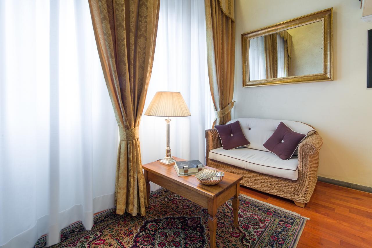 Old Tower Ponte Vecchio Suite Florence Room photo