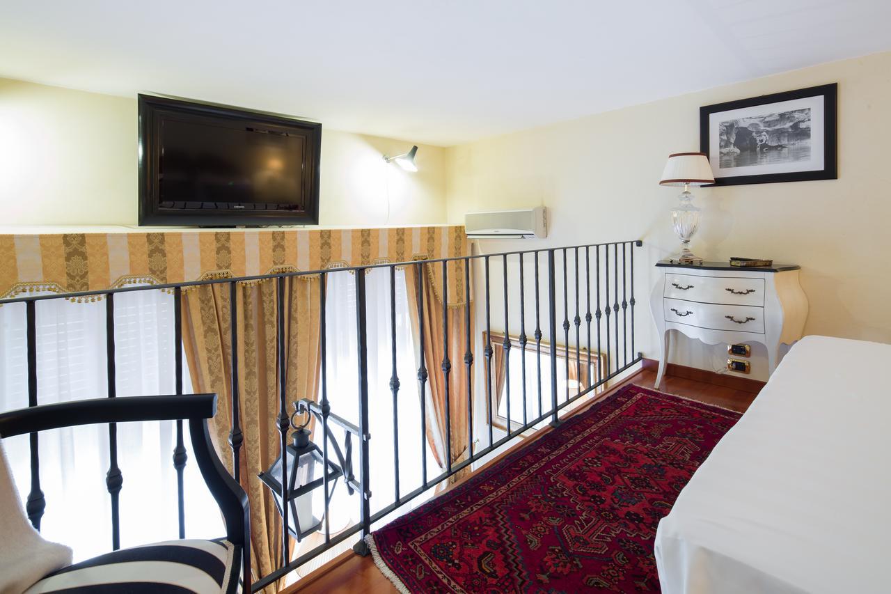 Old Tower Ponte Vecchio Suite Florence Room photo